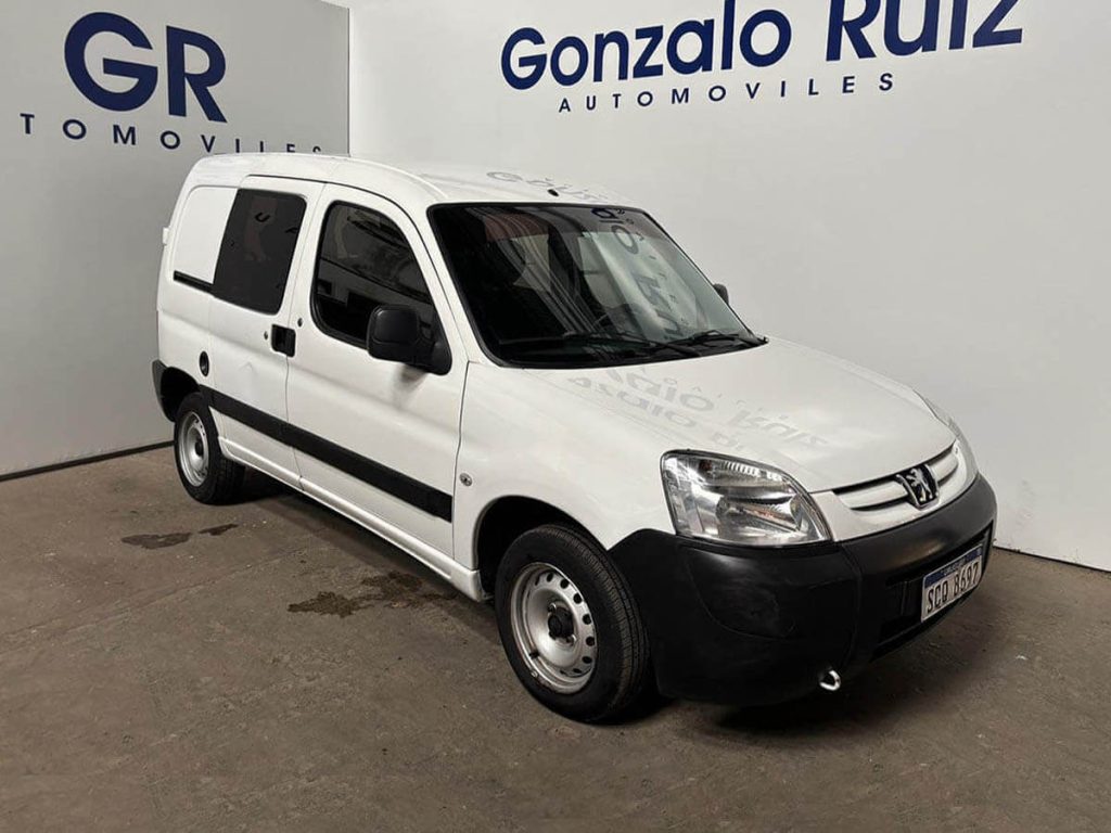 Peugeot Partner Rural nov10 01
