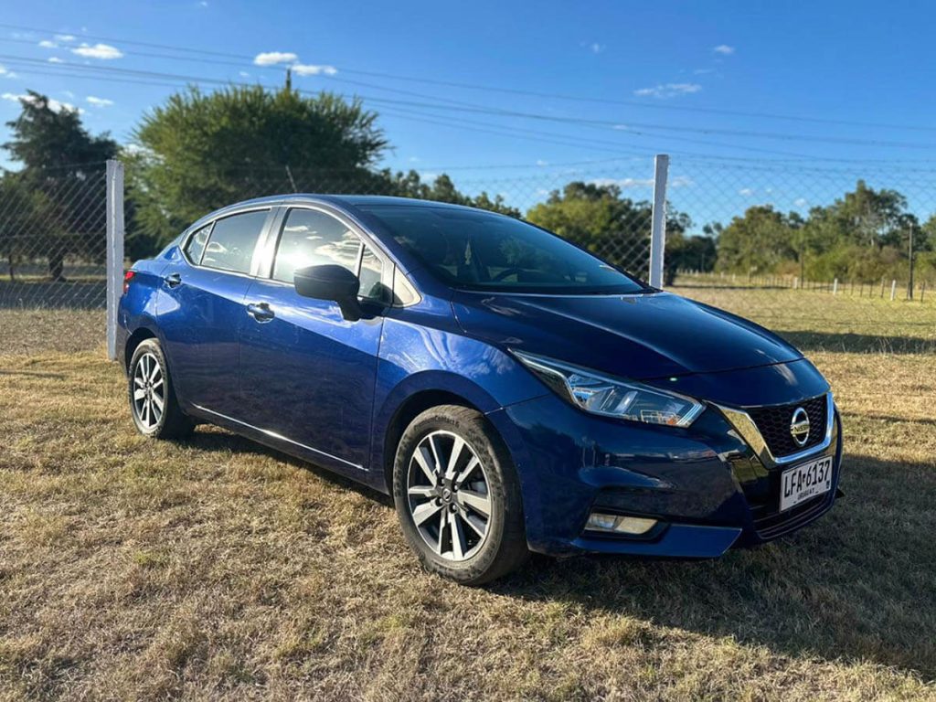 nissan versa mar10 01