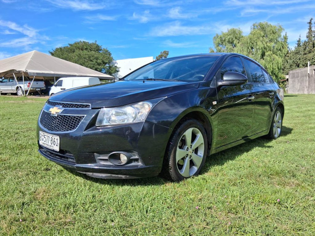 chevrolet cruze abr13 01