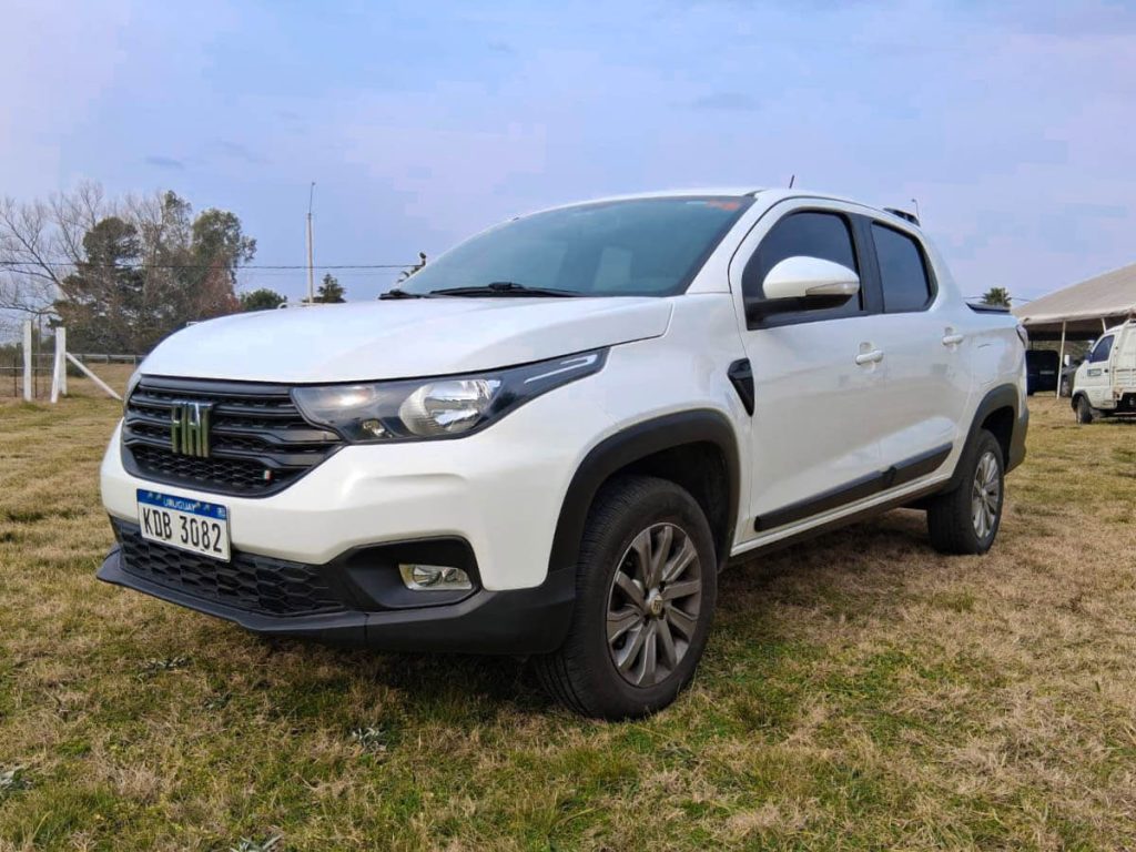 Fiat Strada Freedom jul10 01