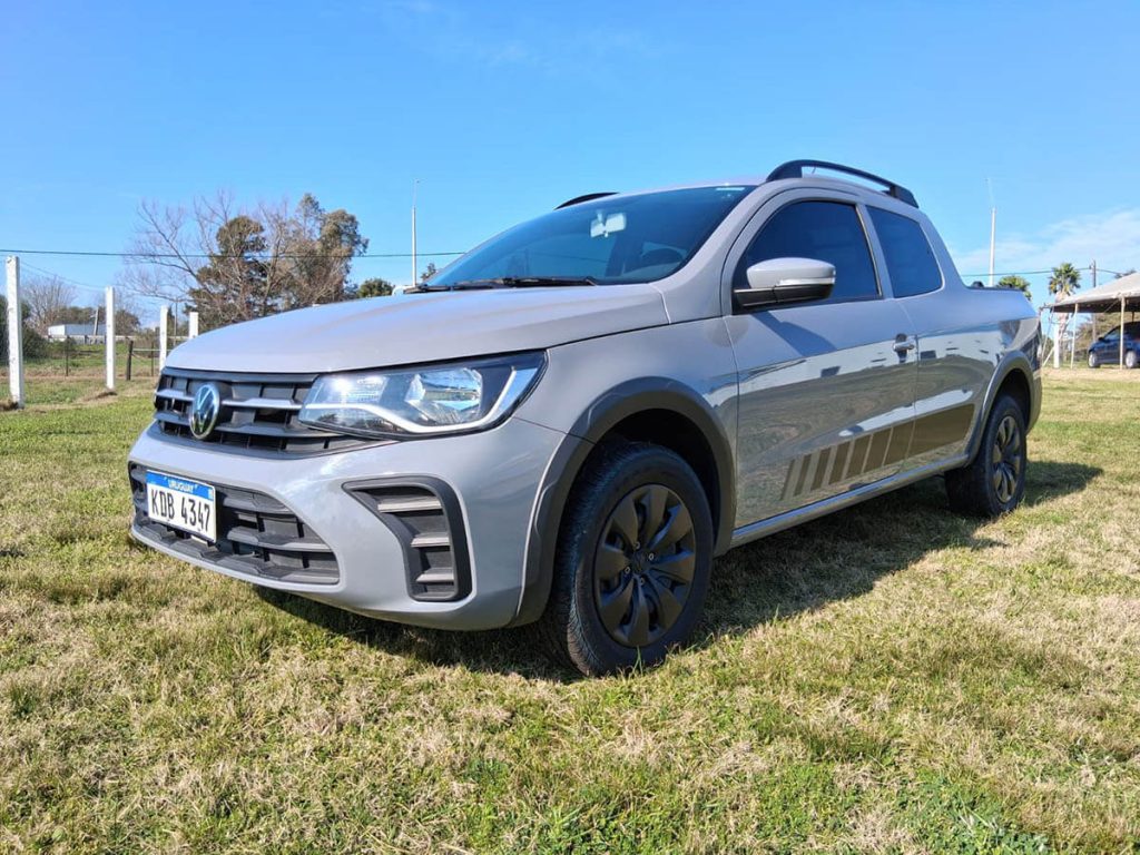 Volkswagen Saveiro jul31 01