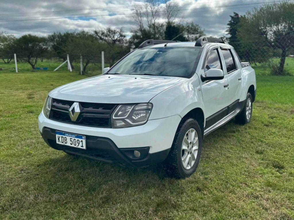 Renault Oroch ago4 01